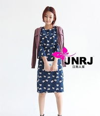 服装批发市场全解析 从品牌折扣到外贸韩版，打造您的服装生意版图